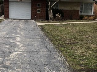 712 Babetta Ave, Park Ridge, IL 60068