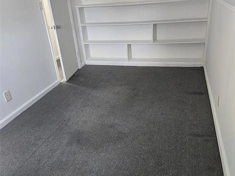 717 Henry St #2 — Photo 3