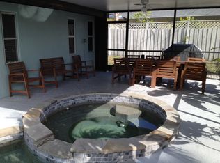 1555 Huntington Ln, Clearwater, FL 33755
