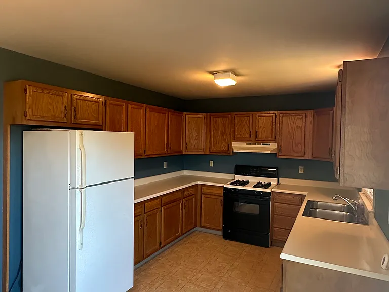 278 Point Cir — Photo 27