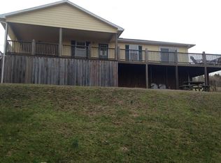 368 Duckwood Way, Willisburg, KY 40078