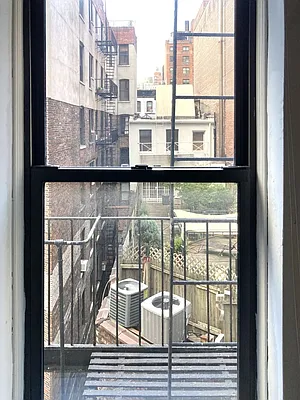 Rented by Compass | media 9