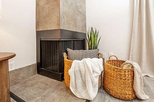 Foothill Place Apartments — Photo 5