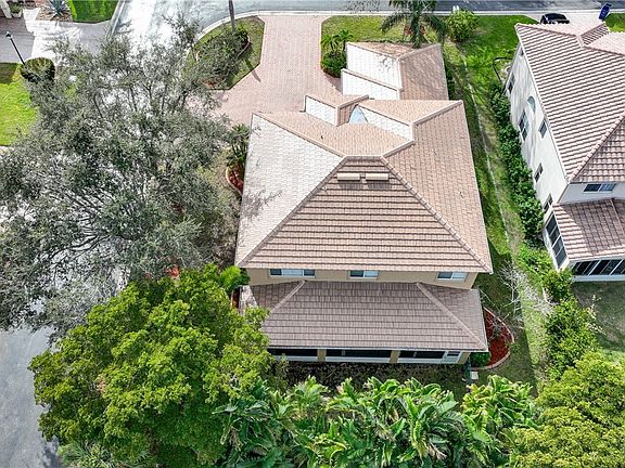 5th image of 9449 Scarlette Oak Ave
