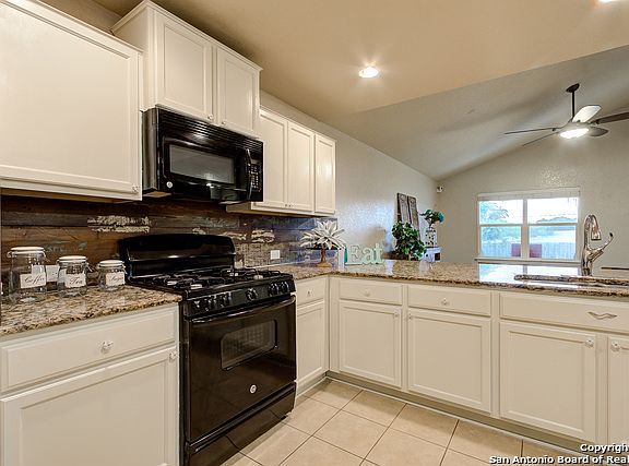 5th image of 208 Jolie Cir