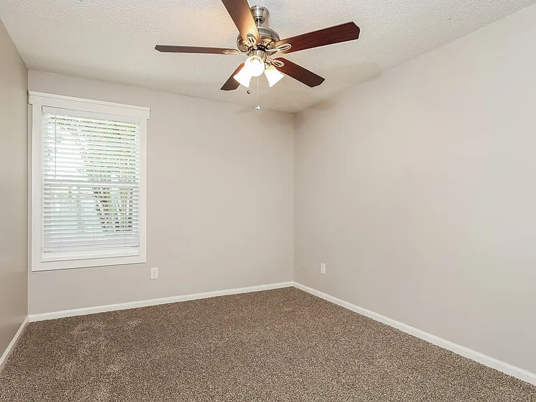 1544 Slash Pine Ct — Photo 13