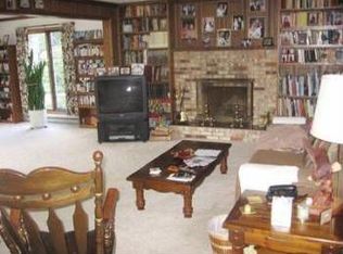 2061 N Orchard Rd NE, Bolivar, OH 44612