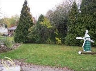 27424 Oakley St, Livonia, MI