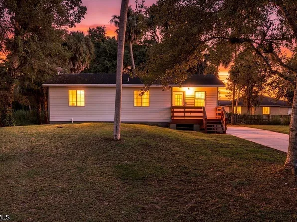 3711 Teakwood St, Fort Myers, FL 33905