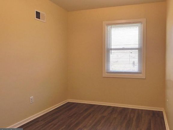 2nd image of 7236 Pimmit Ct