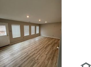 8643 Bar Harbor Dr, Baytown, TX 77521