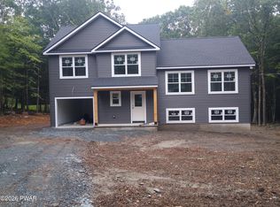 125 Gunstock Ln, Tafton, PA 18464