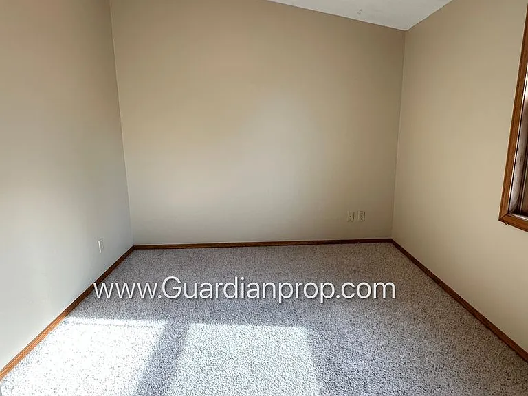3904 14th Ave S — Photo 19