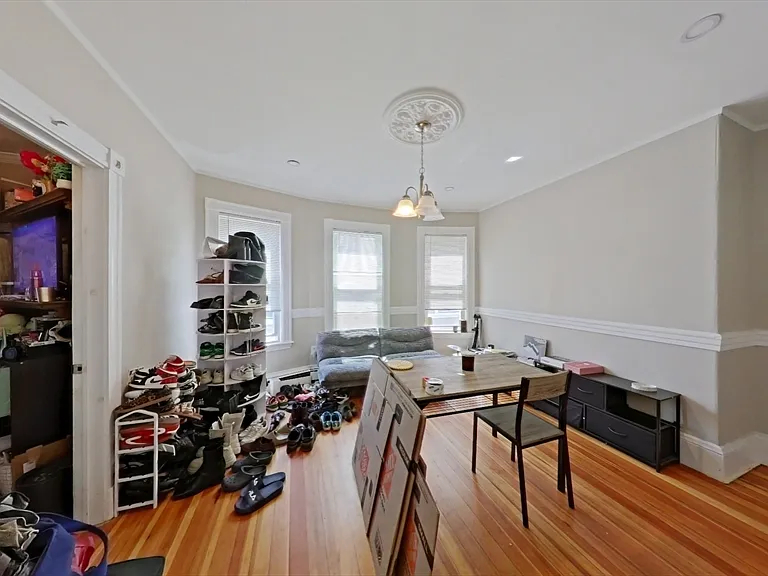 39 Newport St #2 — Photo 2