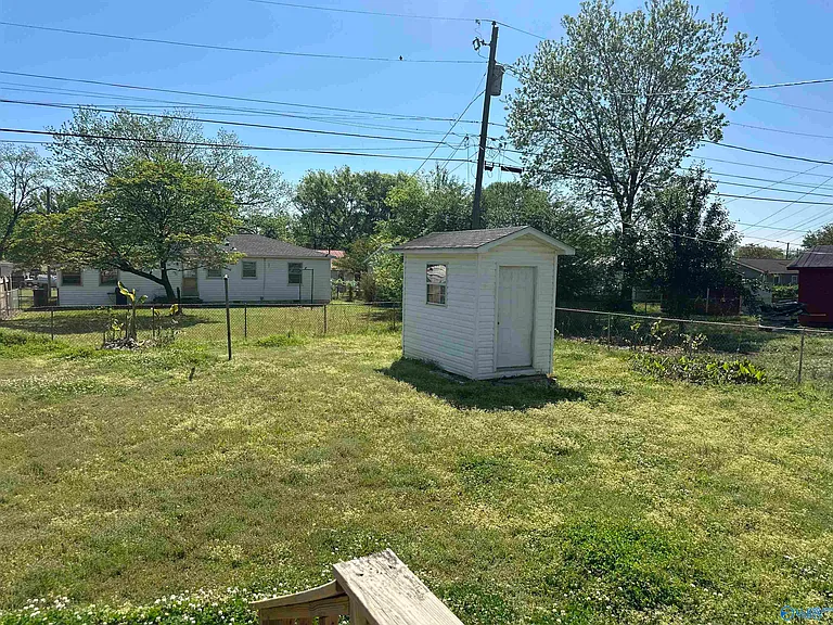 3111 Hale Dr SW — Photo 22