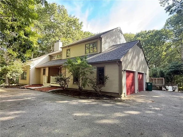 26 Trout Brook Ln, Scituate, RI 02831