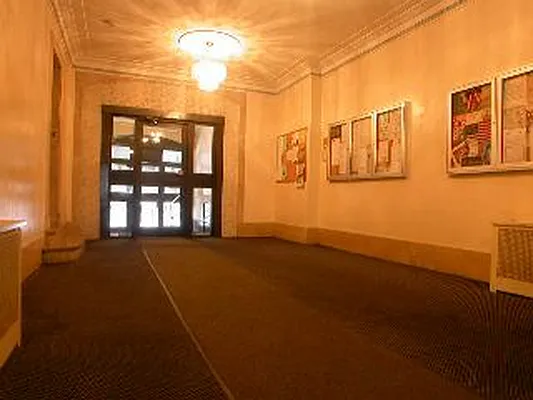 Rented by David Hirsch, LREB | media 2