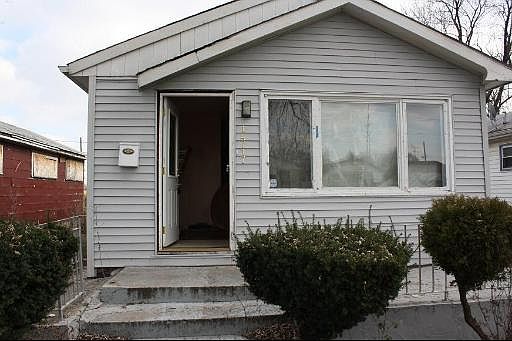 1st image of 14717 S Winchester Ave