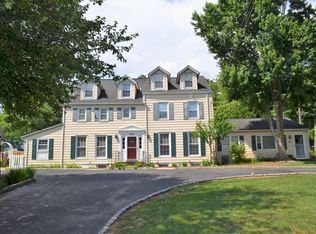 596 Old Post Rd, Edison, NJ 08817