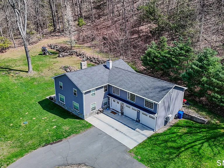 50 1/2 Mountain Spring Rd — Photo 31