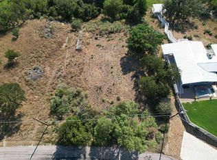 692 Sandy Mountain Dr, Llano, TX 78643