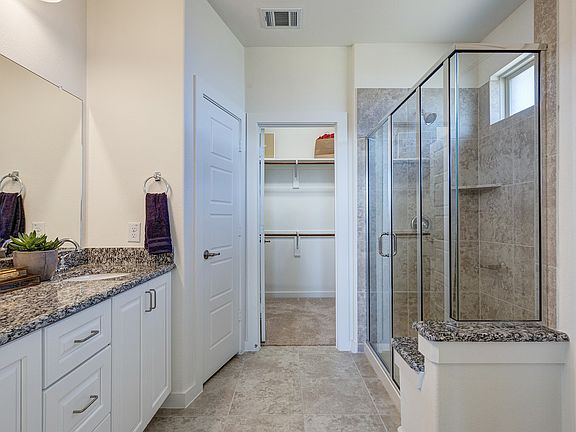 Serene owner s spa bath