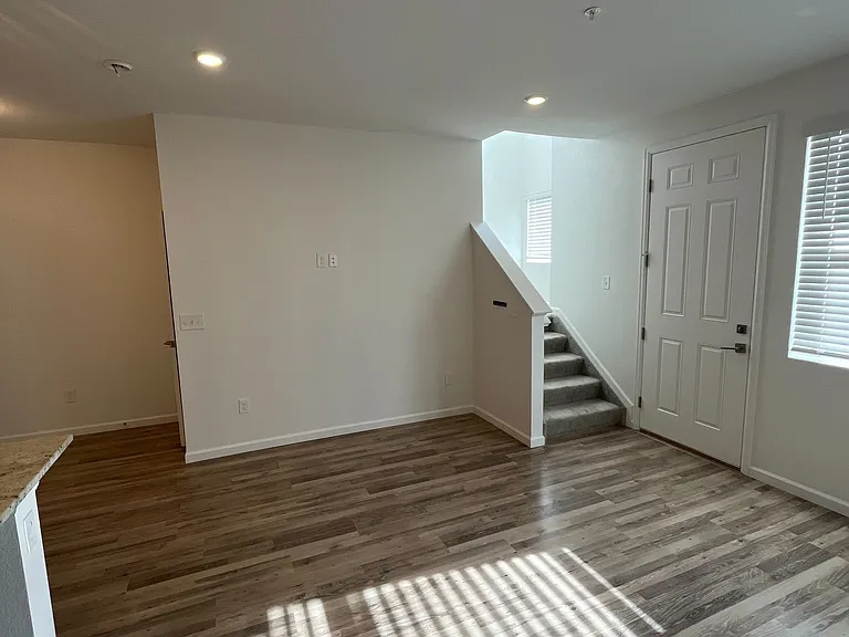 1914 Rosen Dr — Photo 19