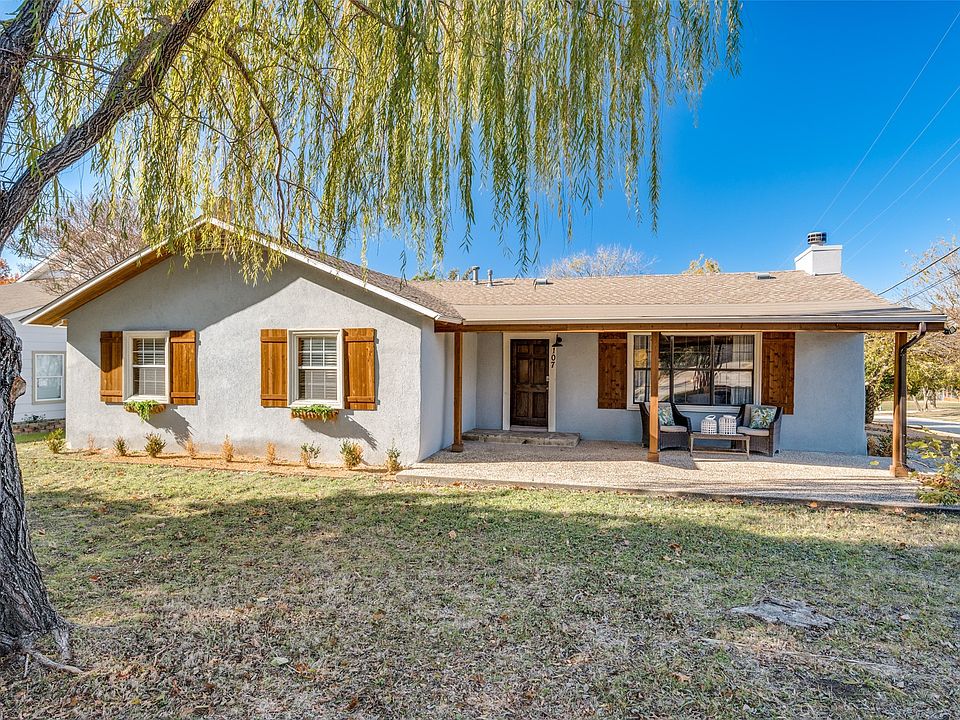 1st image of 107 N Craig Rd