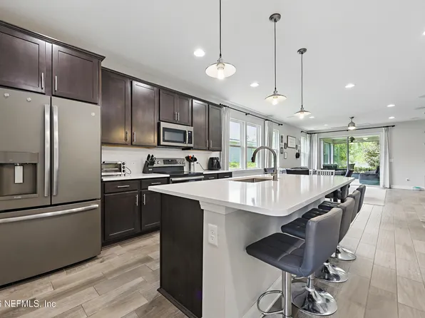 1124 PERSIMMON Drive, Middleburg, FL 32068