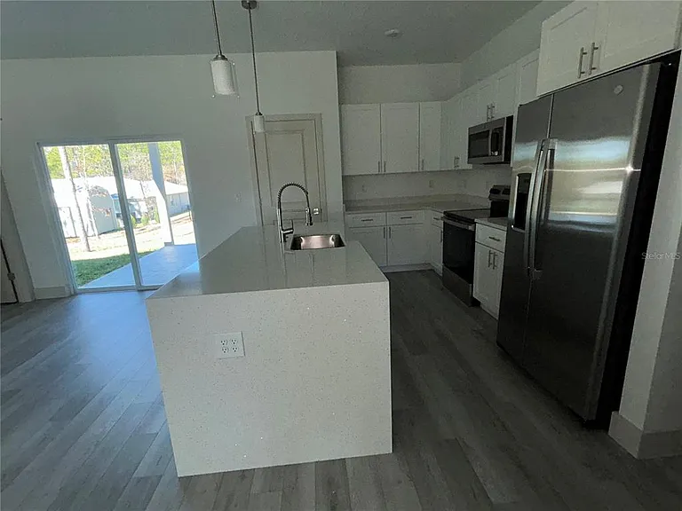 1531 W Gainsboro Ln — Photo 8