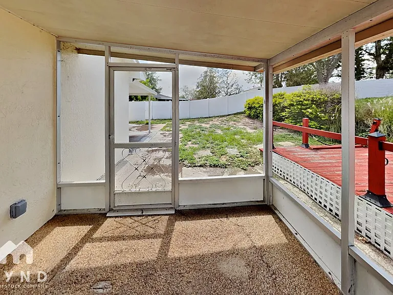 12431 Brookside St — Photo 21