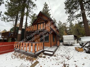 359 San Bernardino Ave, Sugarloaf, CA 92386