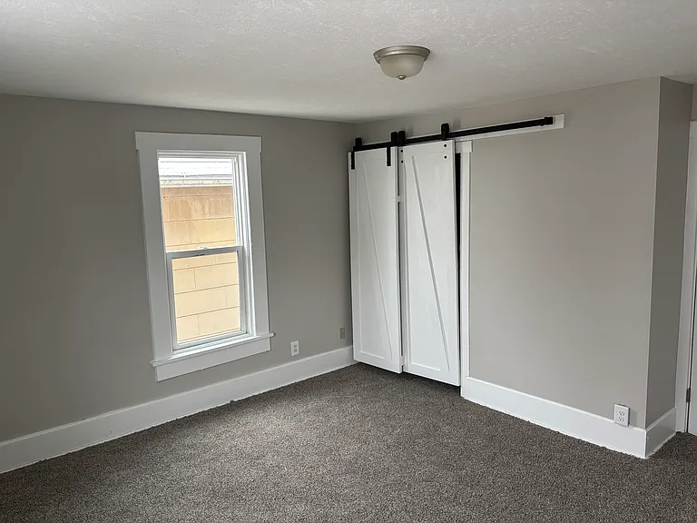 166 Lake St #2 — Photo 9