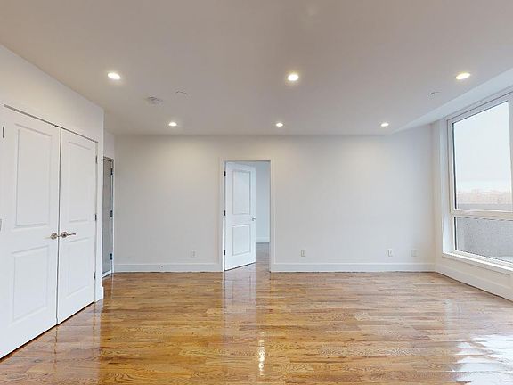 3rd image of 138-28 Queens Blvd #7PHH