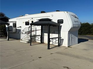 111 Richard Dr, New London, NC 28127