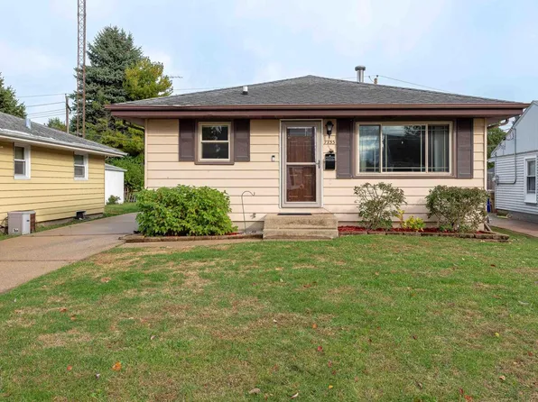 7733 10th AVENUE, Kenosha, WI 53143