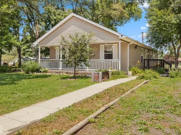 300 E Washington St, Mooresville, IN 46158