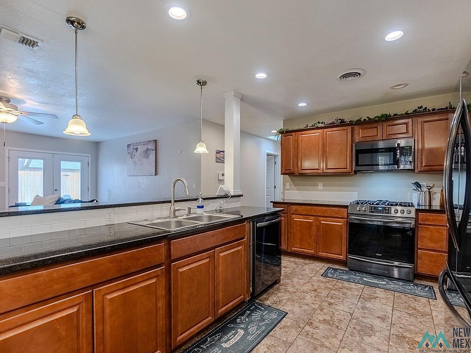 1st image of 1817 Courtland Cir