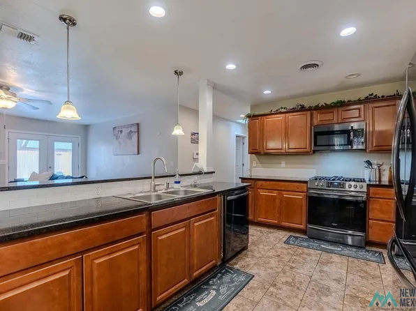 1817 Courtland Cir, Clovis, NM 88101