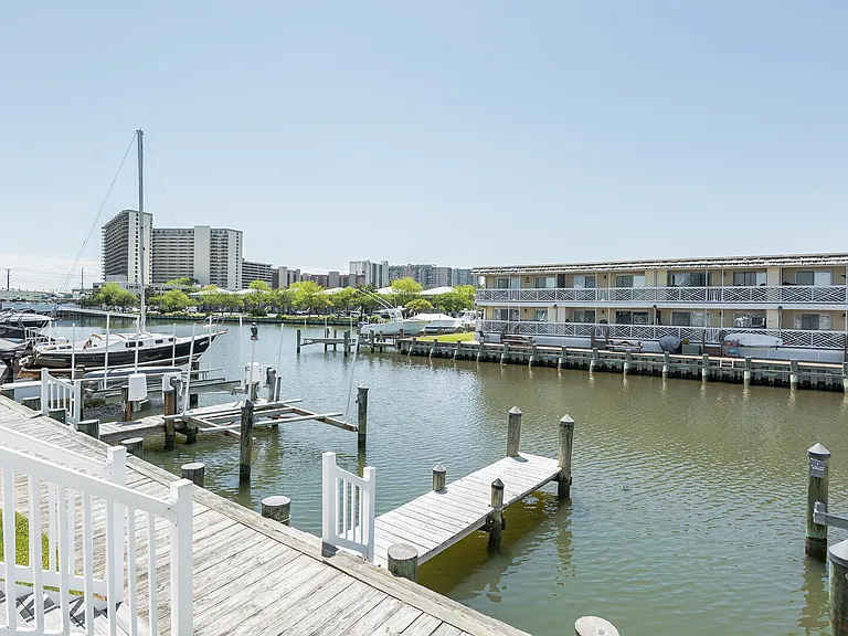 121 Newport Bay Dr #A — Photo 2