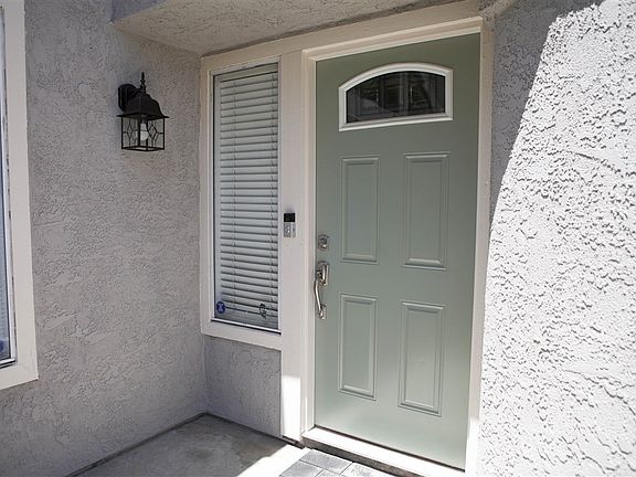 Front entry Door..welcome home!