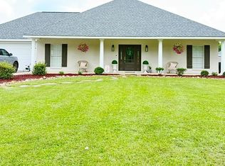 9 Docs Ln, Ellisville, MS 39437
