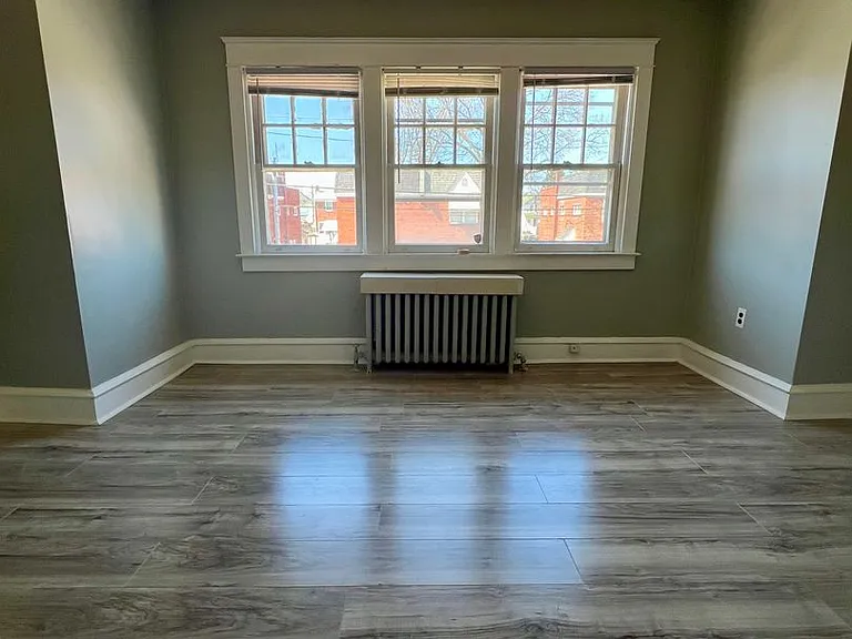 25 W Parkway Ave — Photo 16