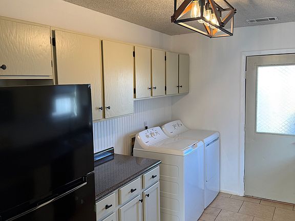 2nd image of 1404 Chapelwood Dr #1406-B
