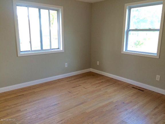 5th image of 204 Park Ave