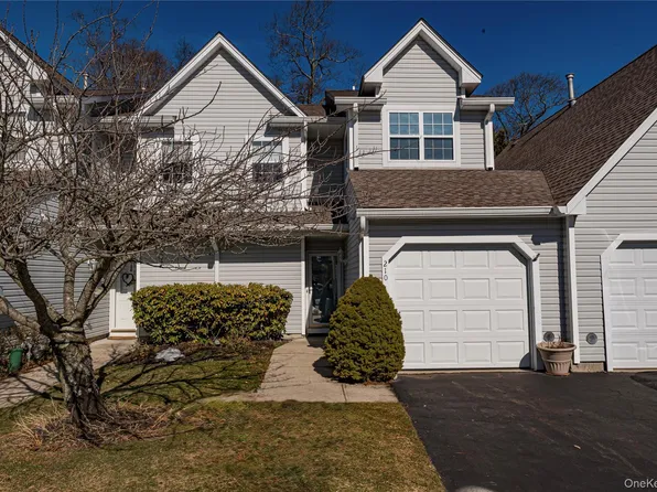 210 Erik Drive, East Setauket, NY 11733