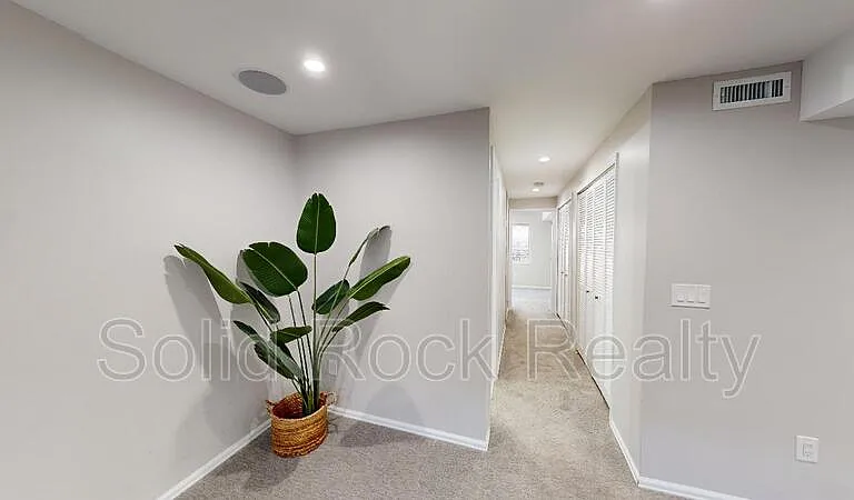 8450 Camfield Cir — Photo 23