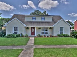6208 Blanke St, Metairie, LA 70003