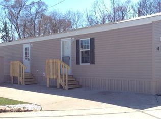 14 Sands Ave, Amherst, OH 44001