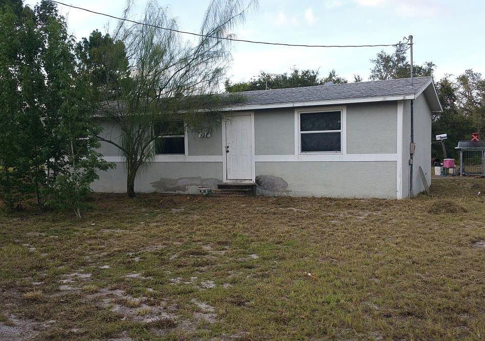 1st image of 122 Hill Ct
